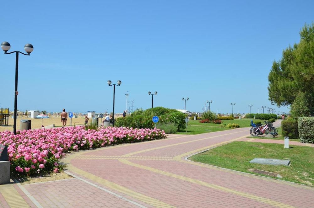 Aparthotel Pineda