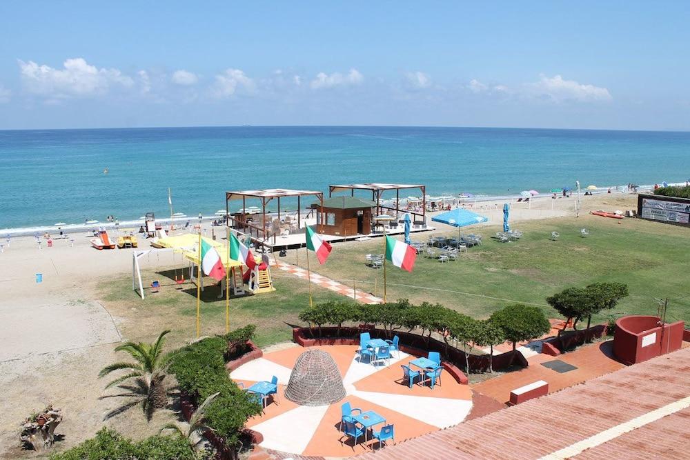 South Paradise Hotel