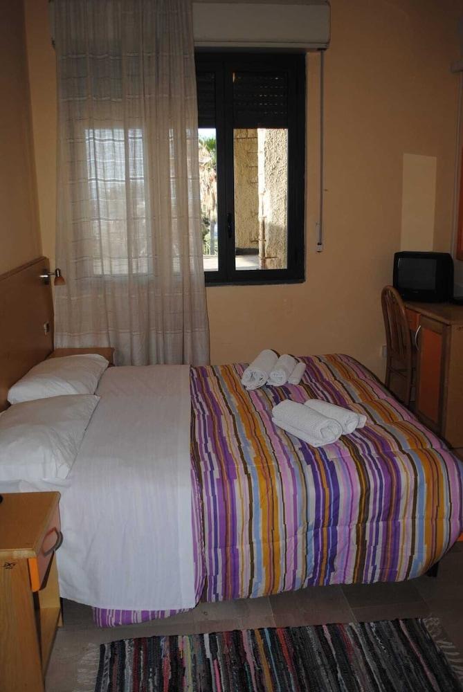 South Paradise Hotel