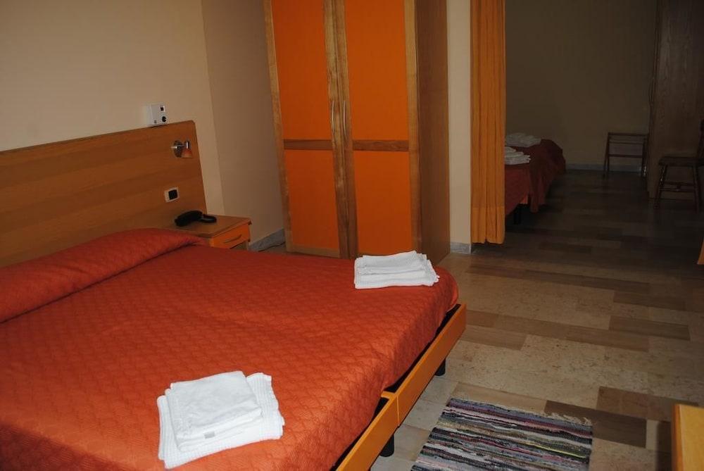 South Paradise Hotel