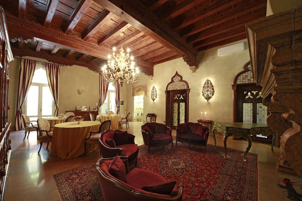 Villa Della Torre In Citta