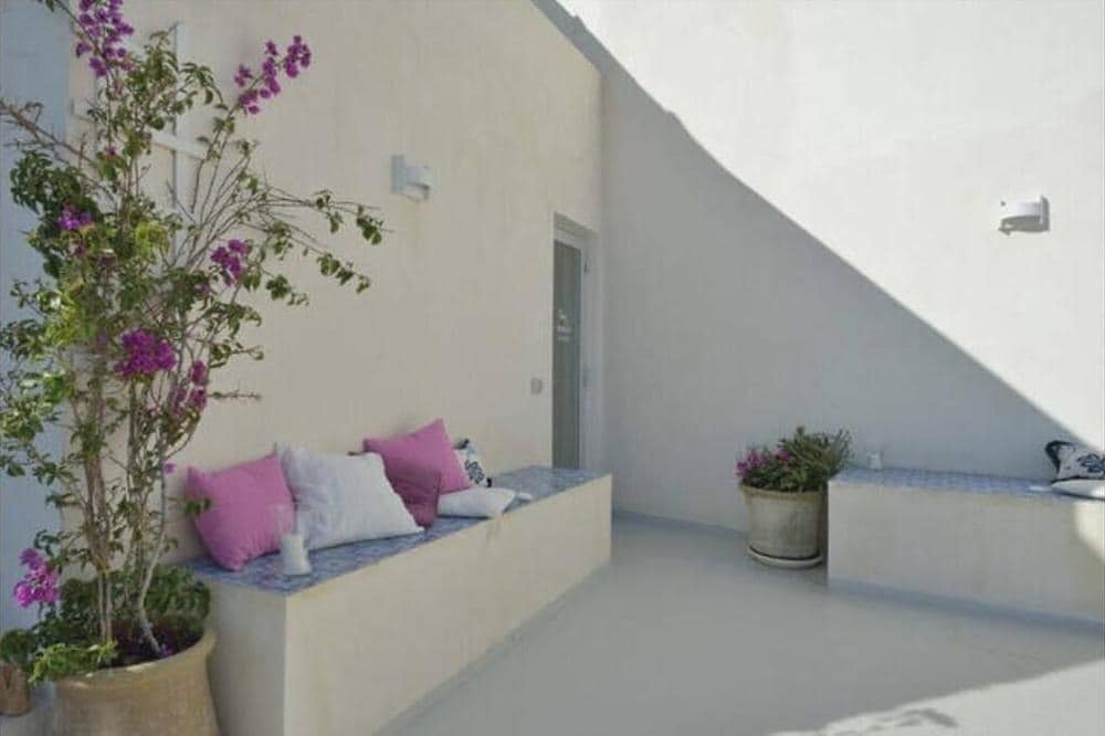 Community Rooms & Wine