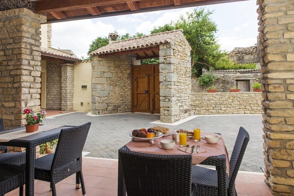 Albergo Diffuso Il Mandorlo