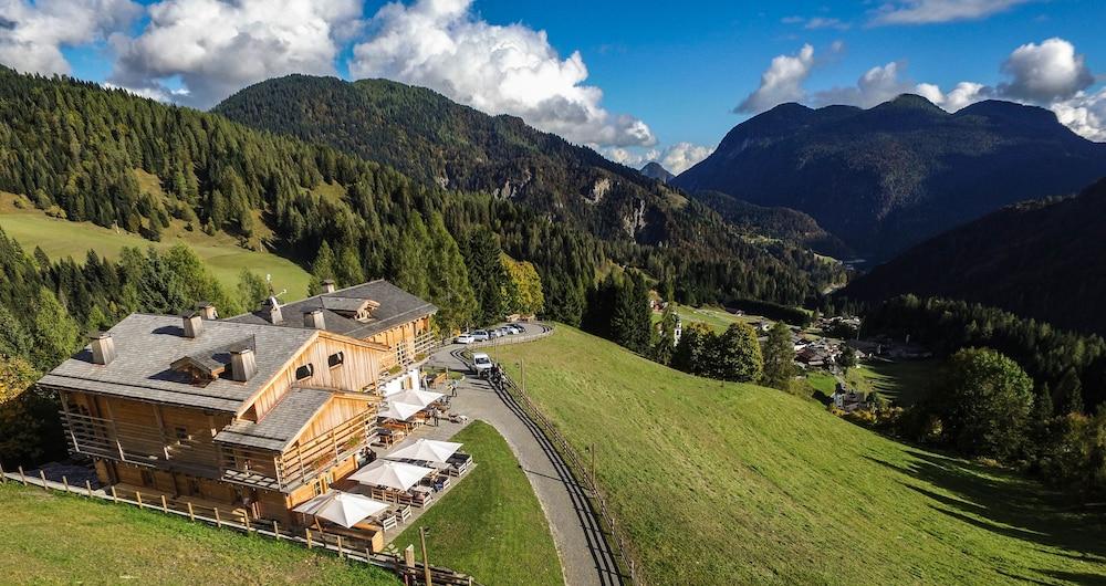 Borgo Eibn Mountain Lodge