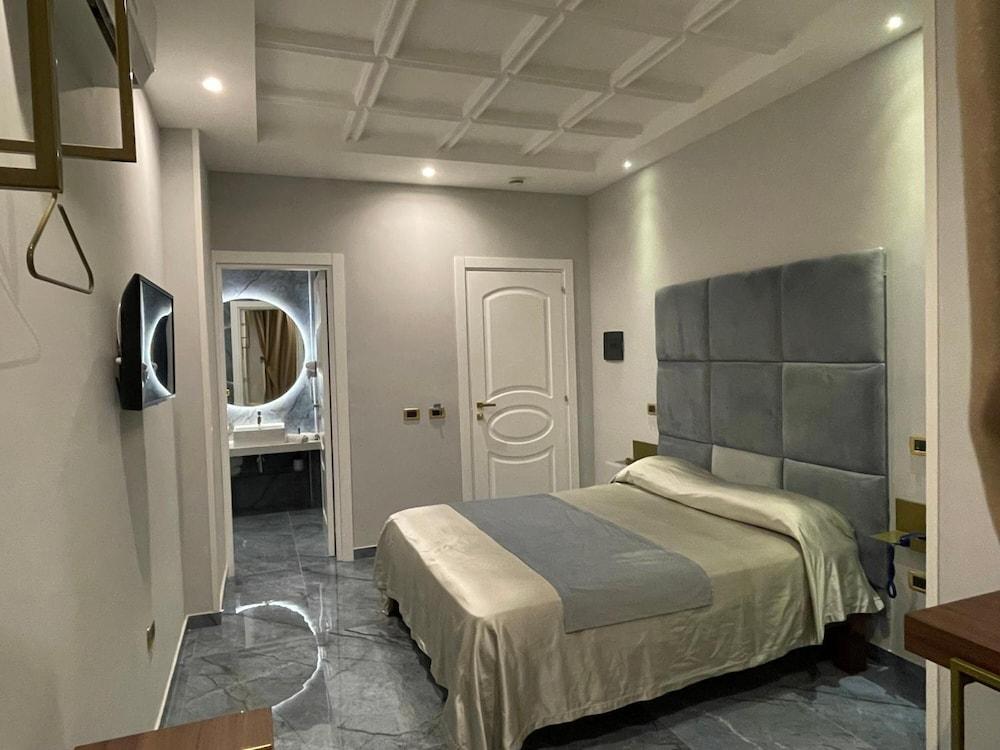 Ninfa Hotel
