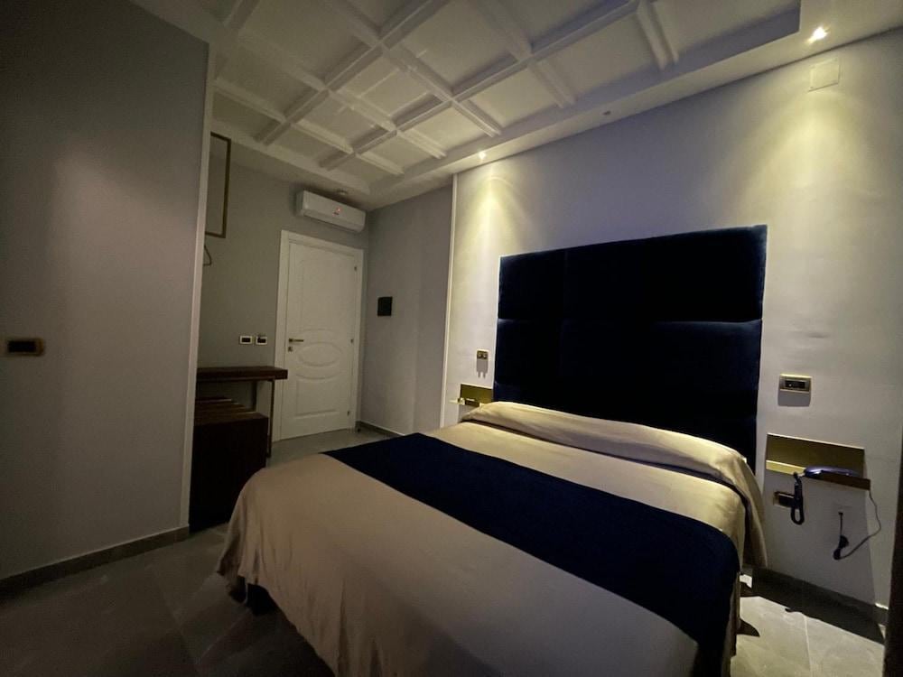 Ninfa Hotel