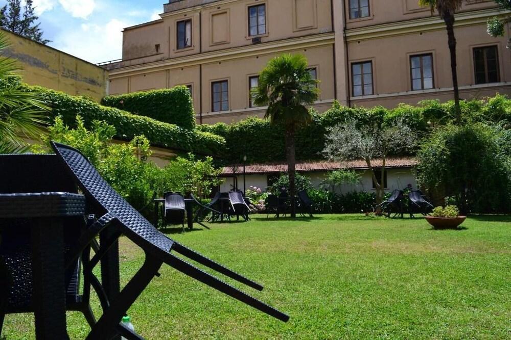Villa Riari