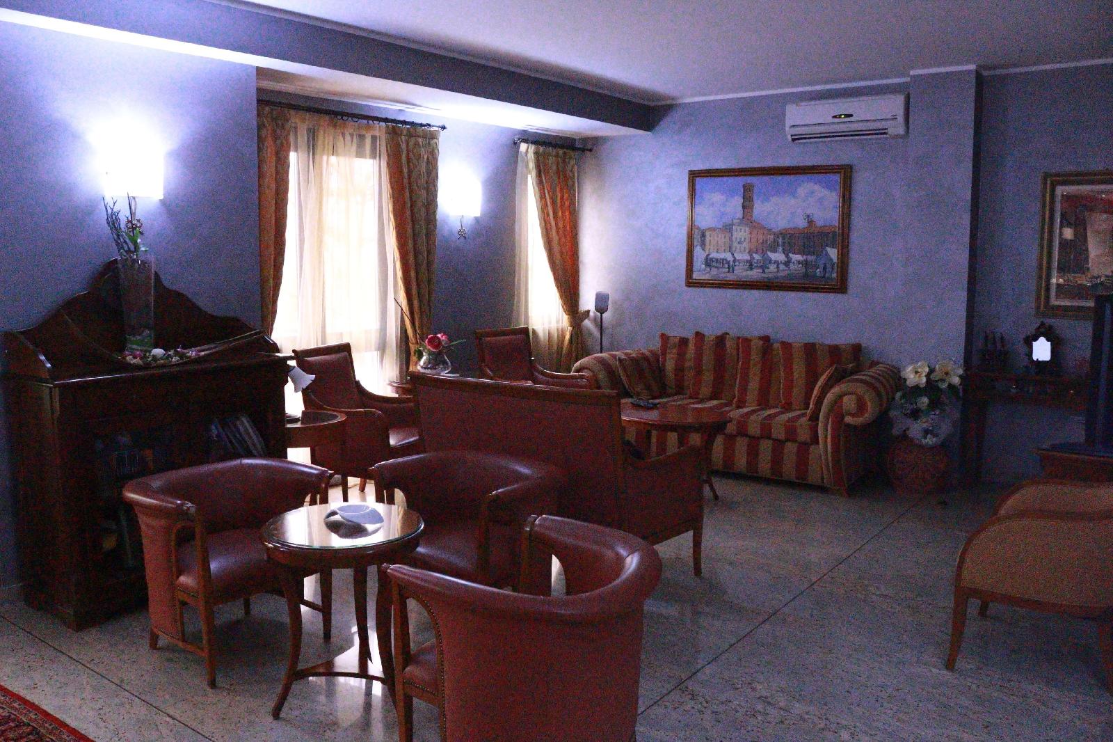 Garibaldi Hotel & Restaurant