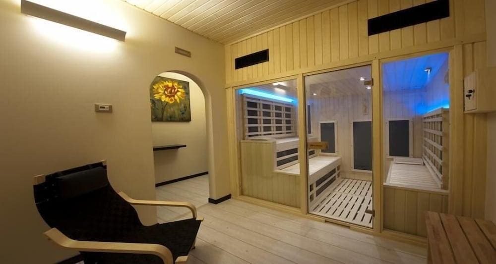 Villa Solaris Hotel And Residence