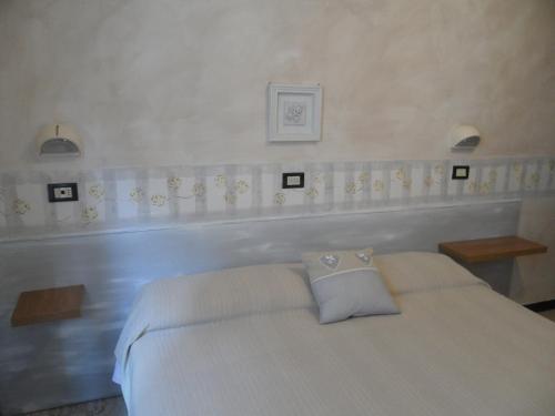 Hotel Elena Noli