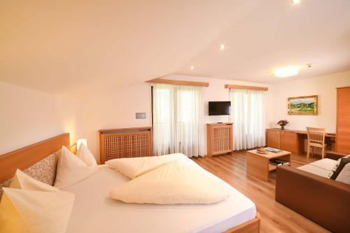 Hotel Paradies