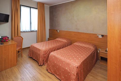 Hotel Versailles