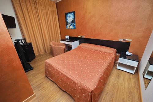 Hotel Versailles