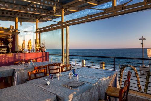 Hotel Ristorante Caravella
