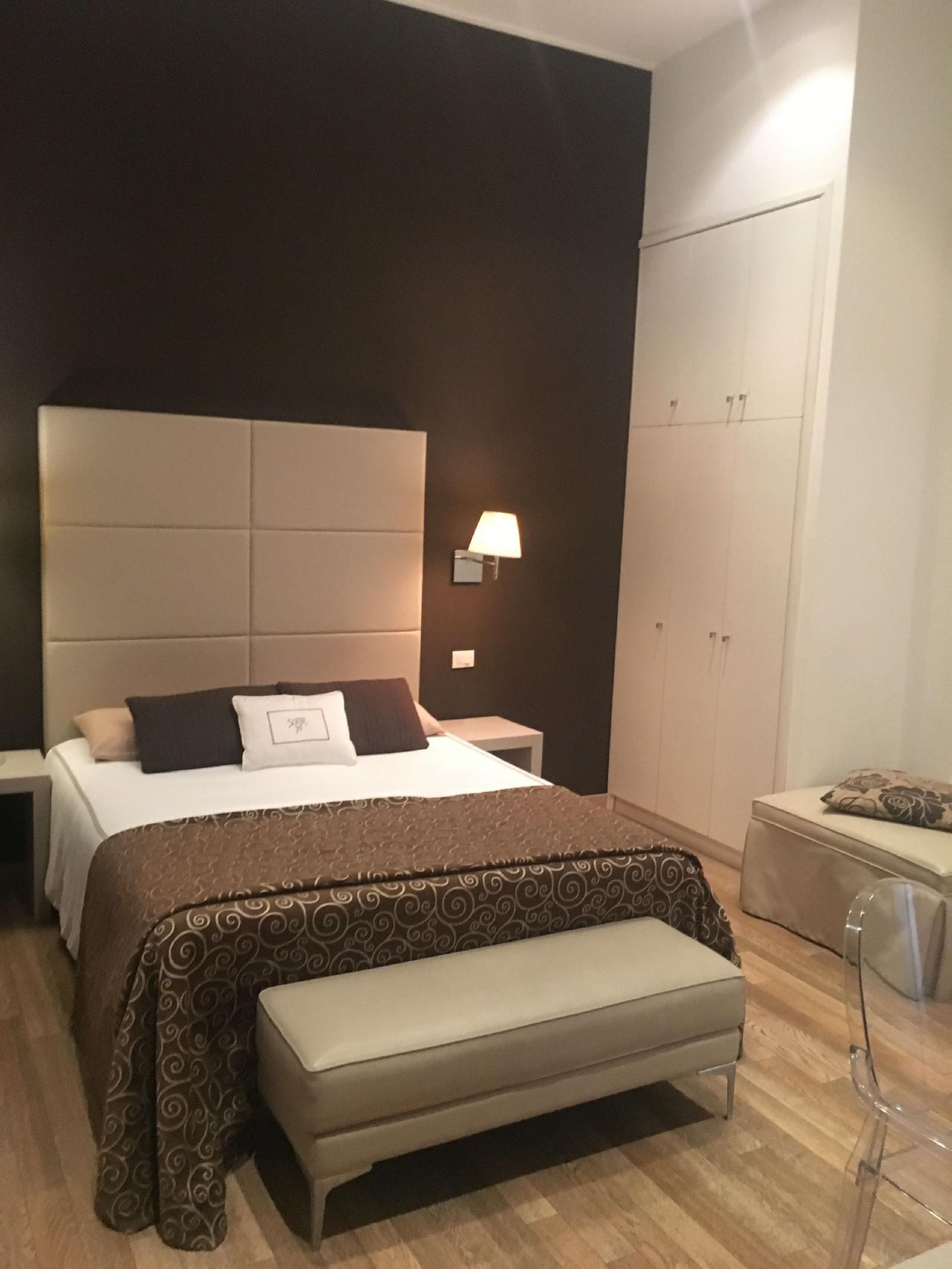 Suite 70