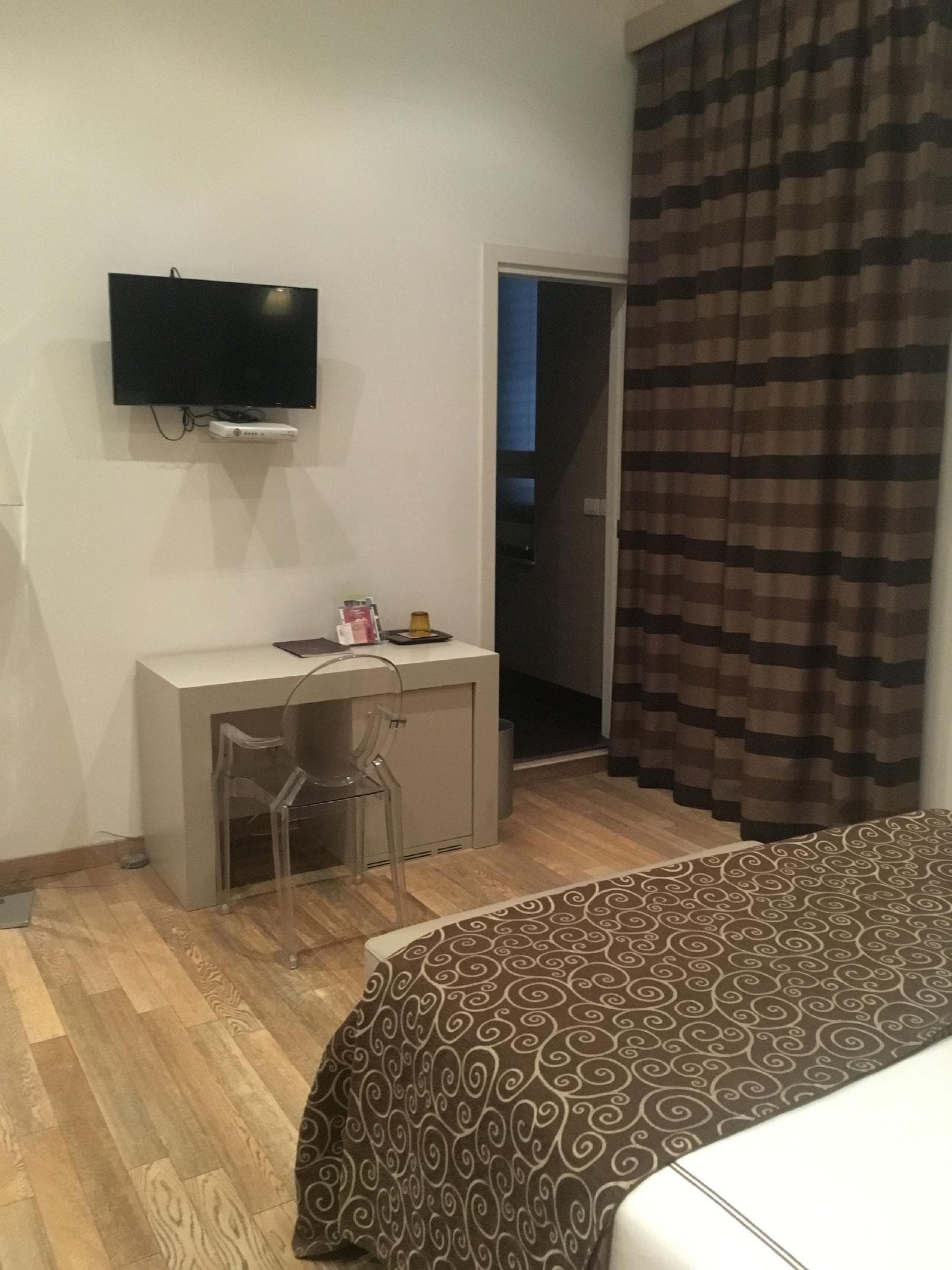 Suite 70