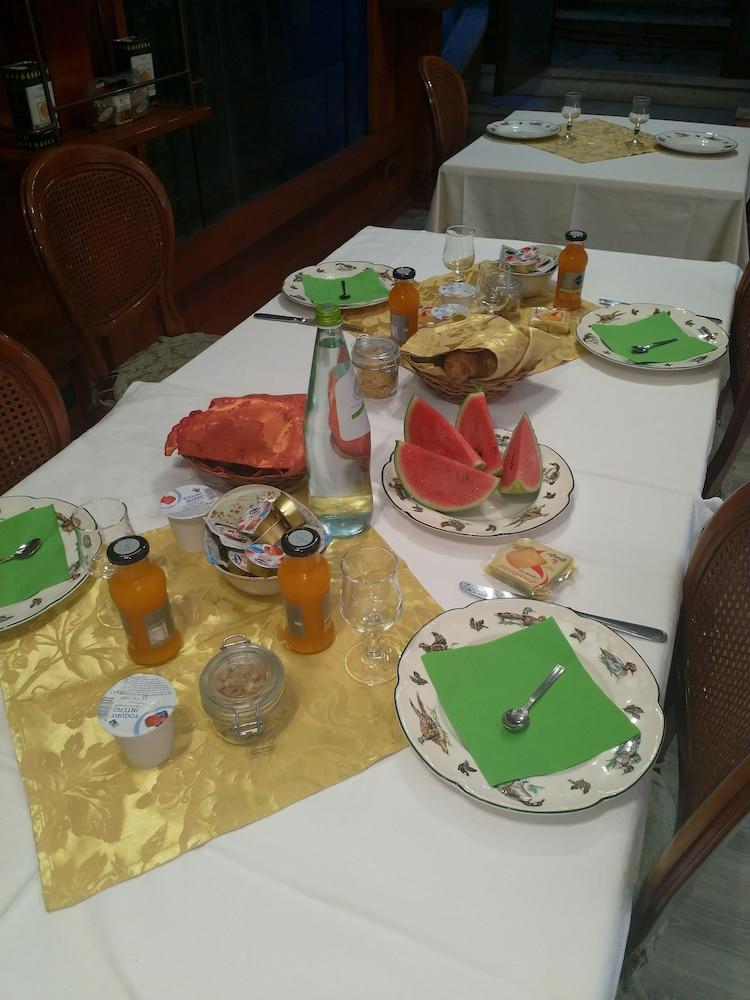 Fermati Che E Tardi