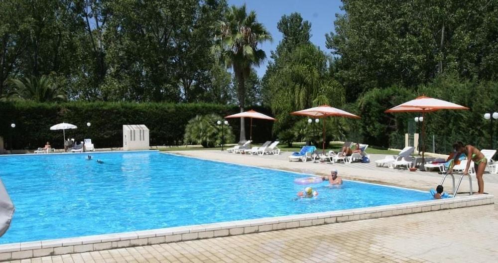 Marina Di Rossano Village Club