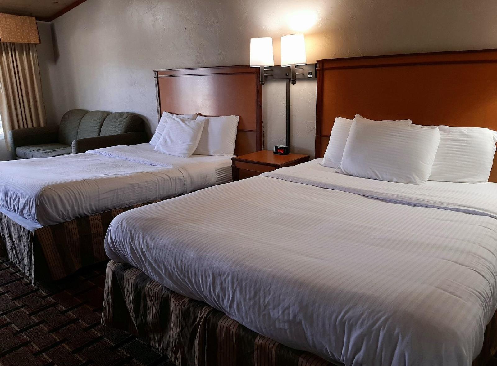 Anchor Bay Inn