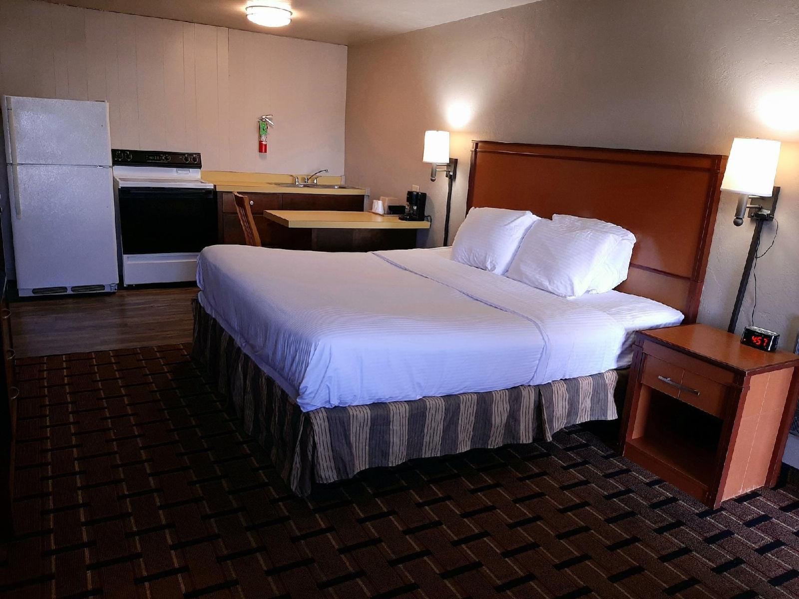 Anchor Bay Inn