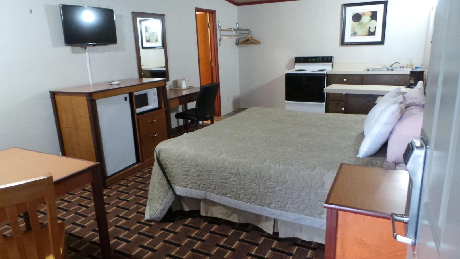 Anchor Bay Inn