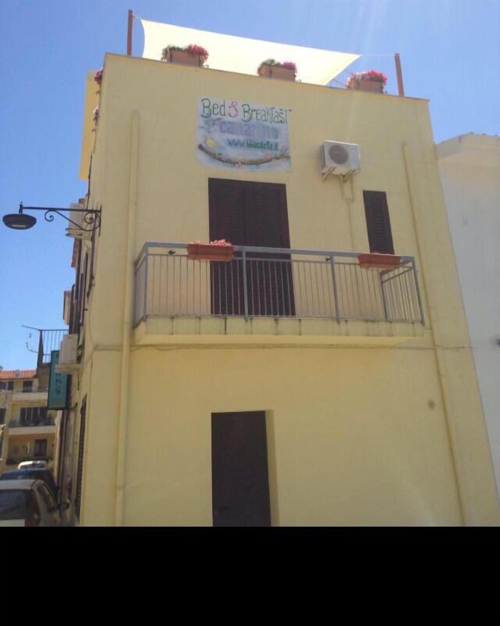 Bed And Breakfast Canarino