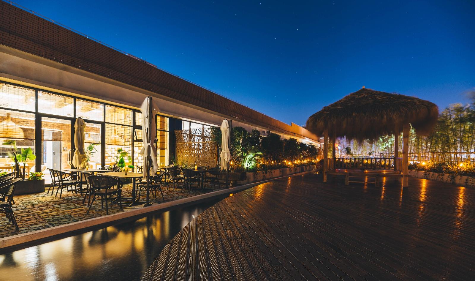Atour Hotel