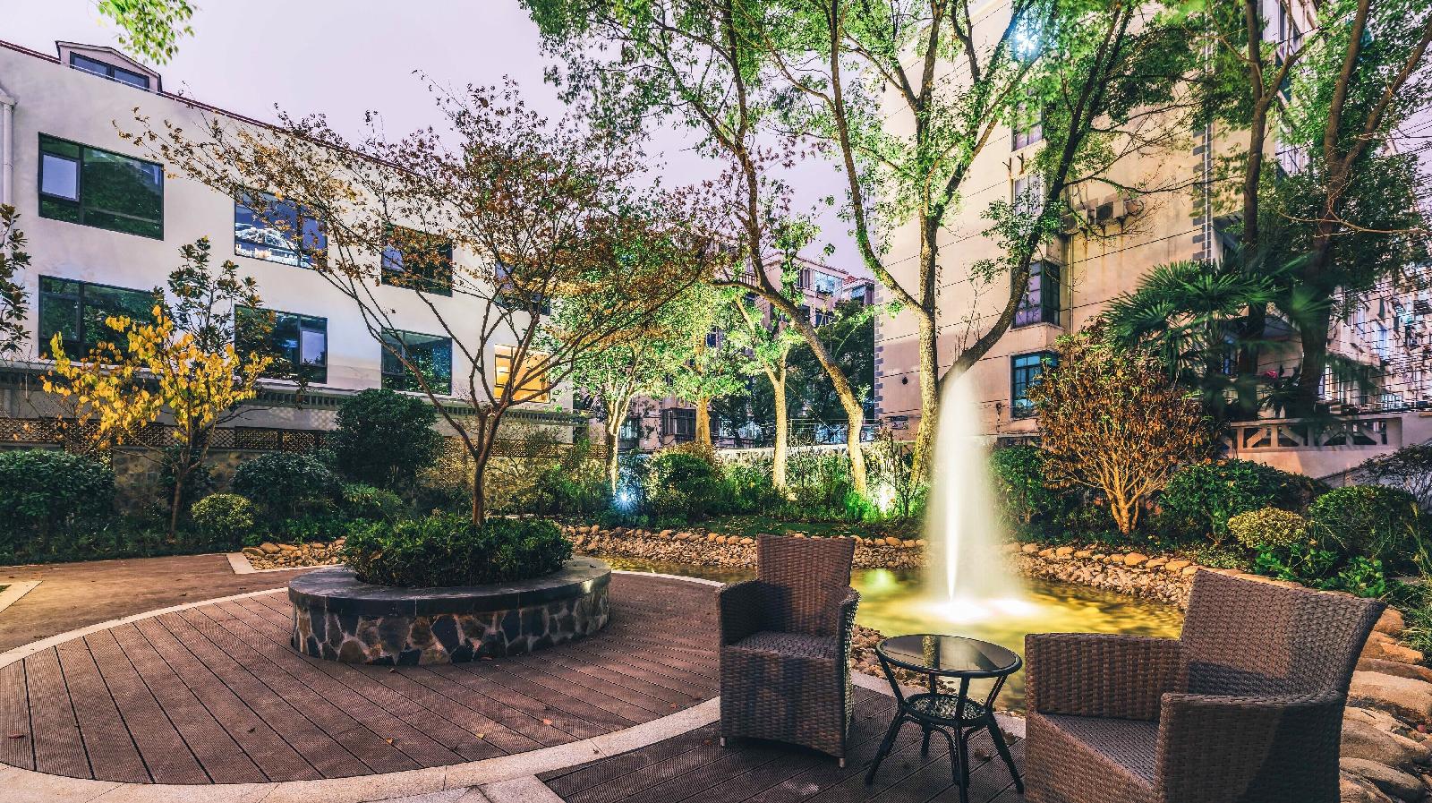 Atour Hotel