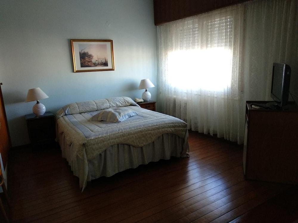 Hotel Crown