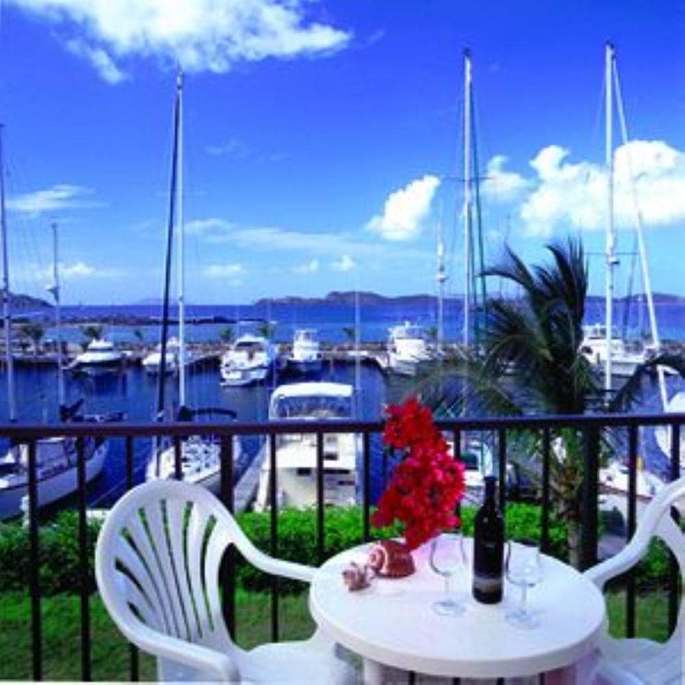 Sapphire Village Condominiums