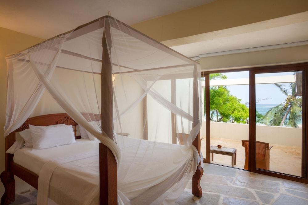 Blue Marlin Beach Resort