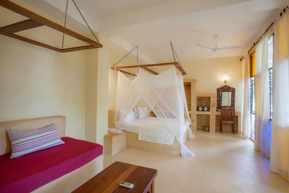 Blue Marlin Beach Resort