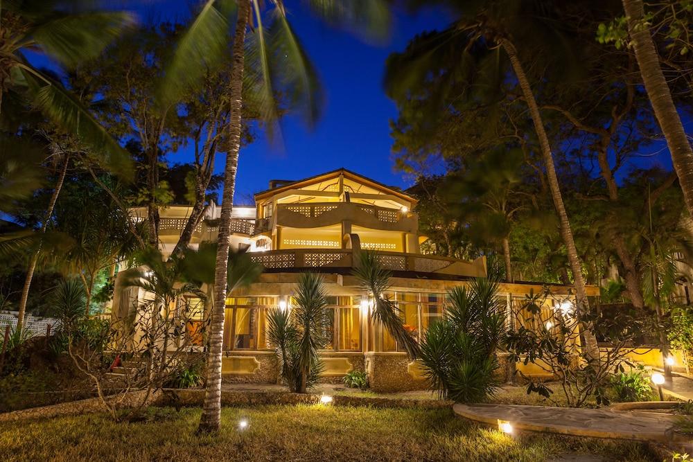 Blue Marlin Beach Resort