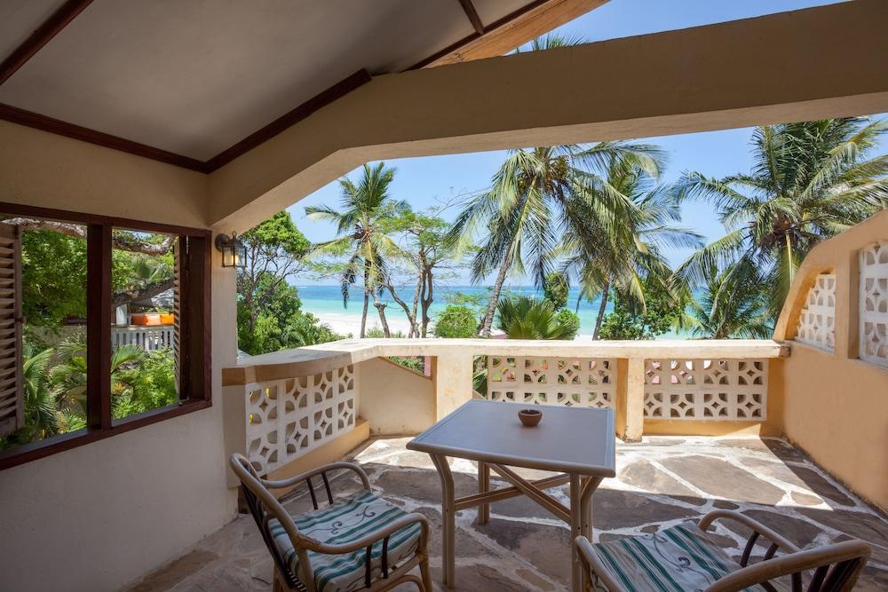 Blue Marlin Beach Resort