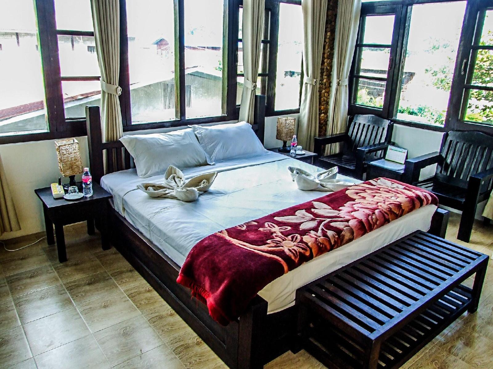 Aquarius Inn Inle Lake