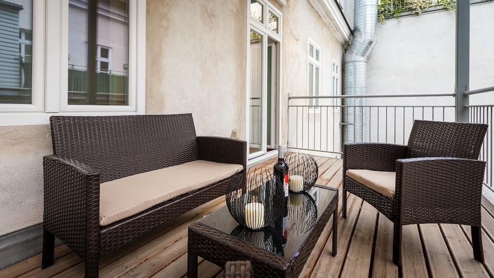 Operngasse Premium in Your Vienna