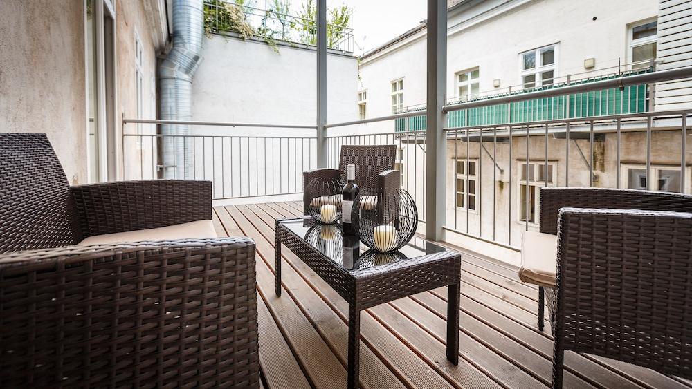 Operngasse Premium in Your Vienna