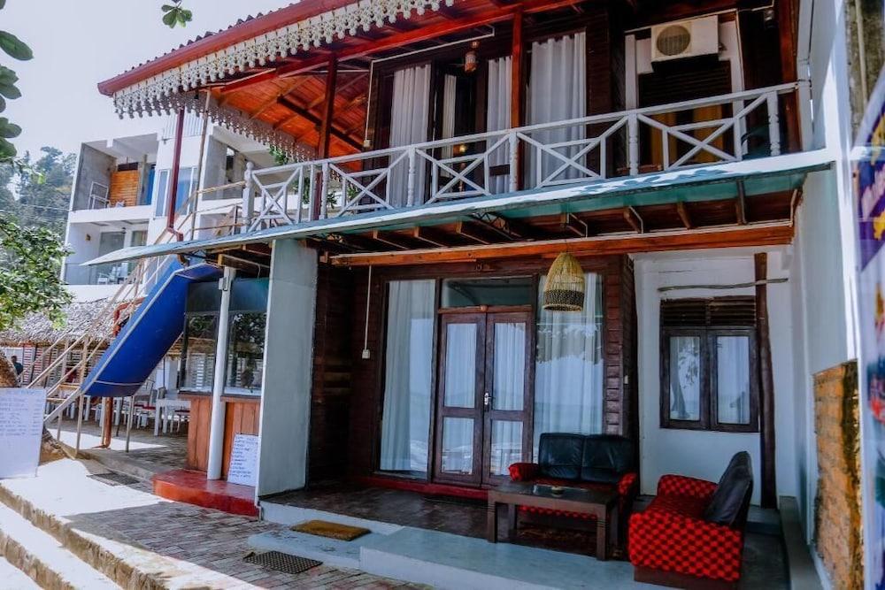 Coral Beach Hotel