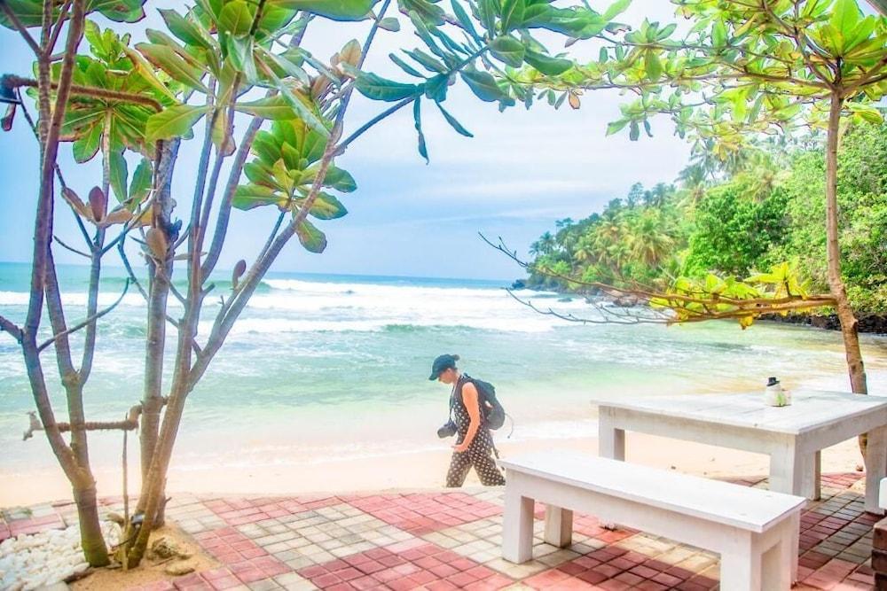 Coral Beach Hotel