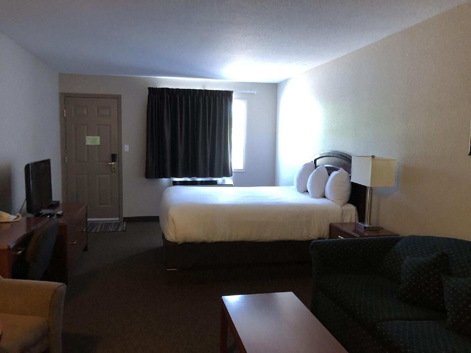 R & R Wainwright Inn
