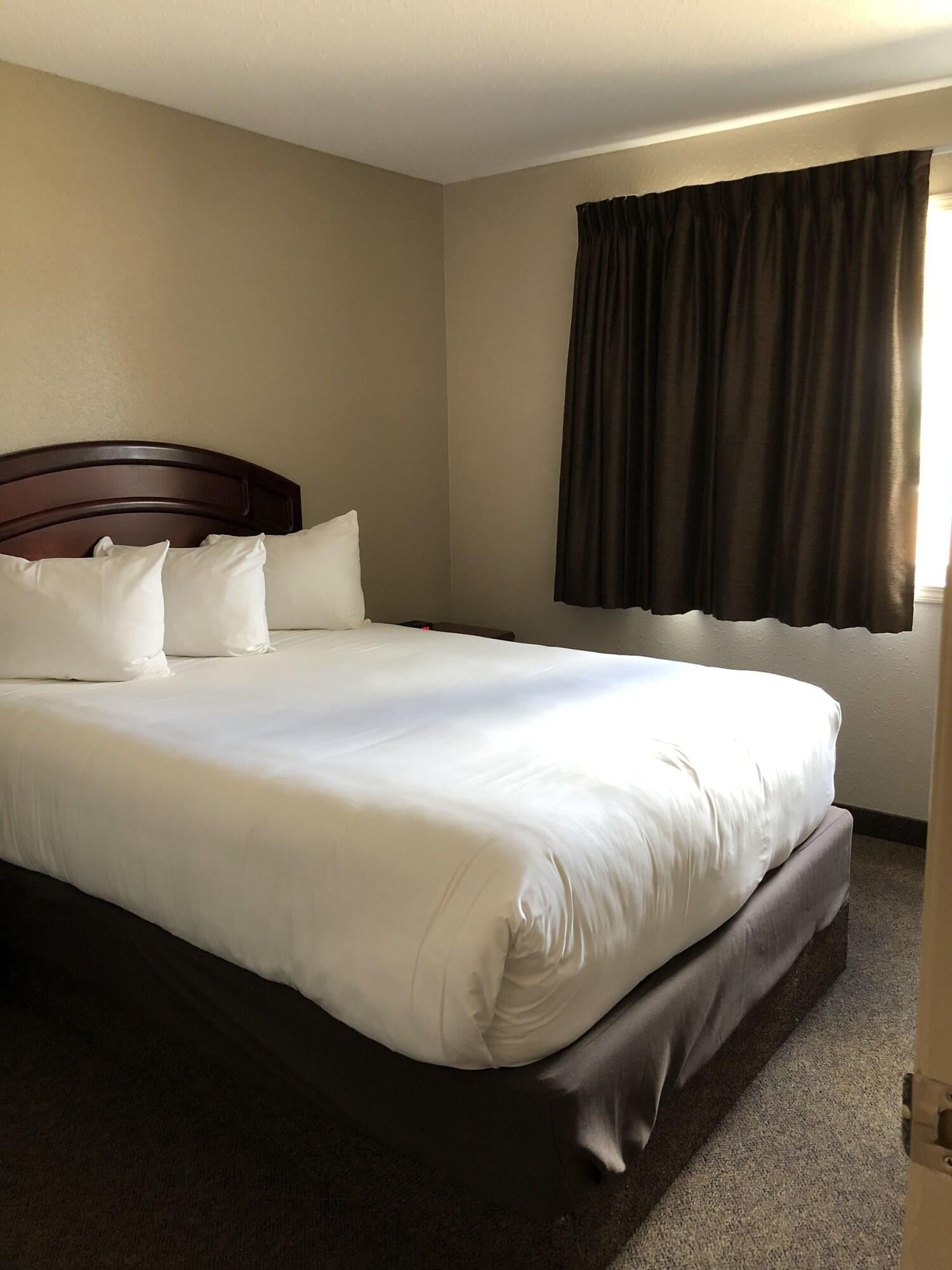 R & R Wainwright Inn