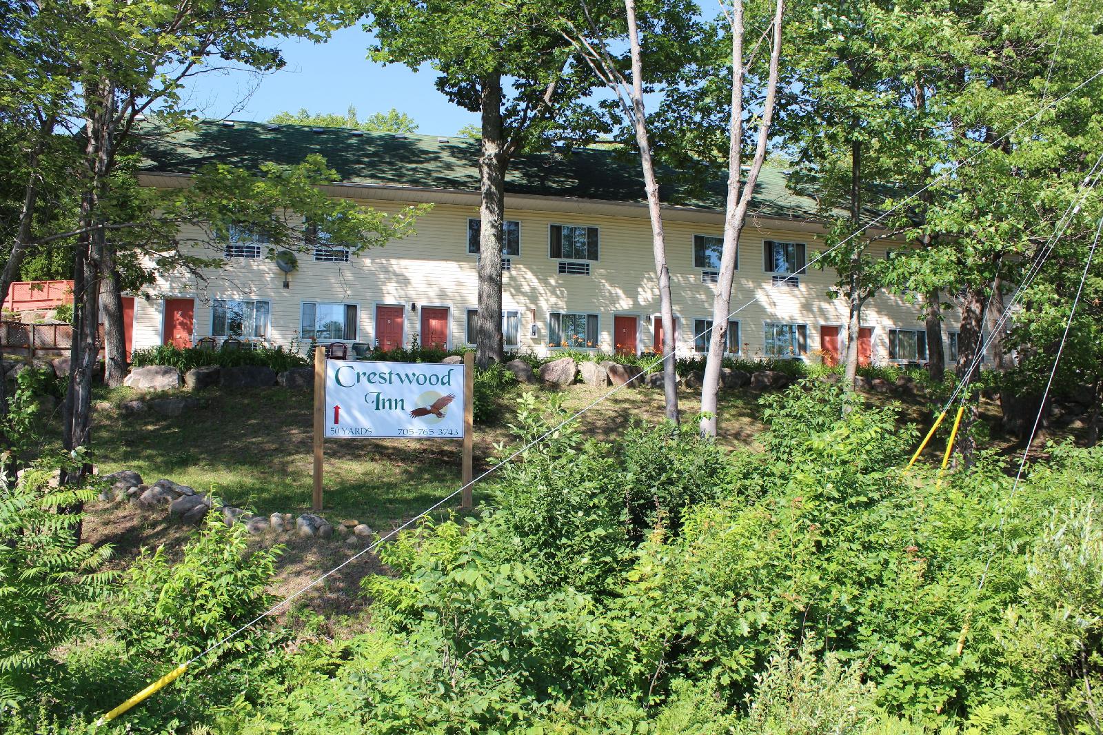 Crestwood Inn