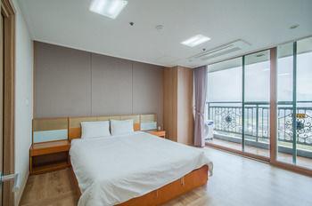 Fantasia Condo