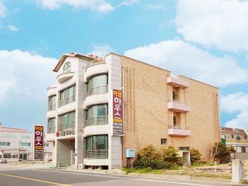 Naksan Crova Condotel