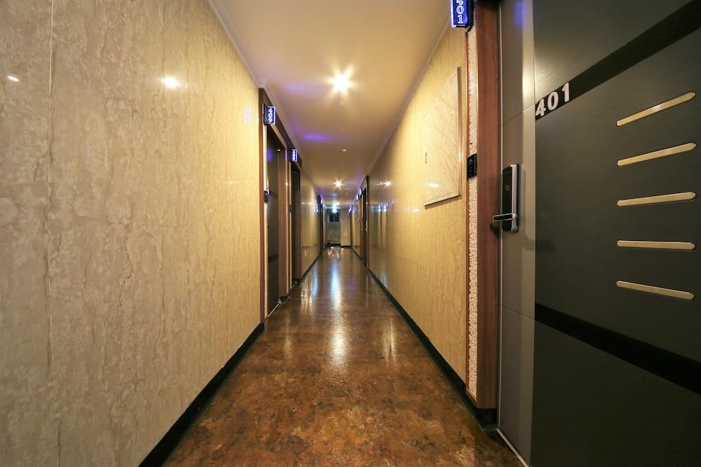 The 7 Hotel Pohang