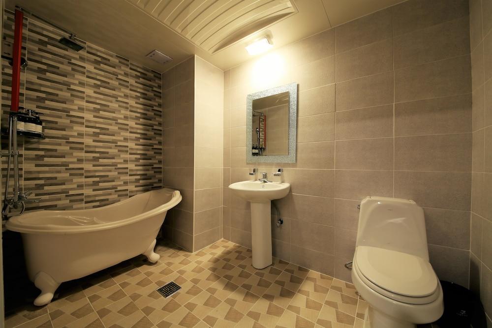 The 7 Hotel Pohang