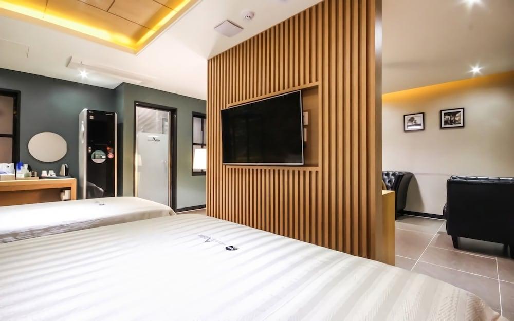Hotel Able