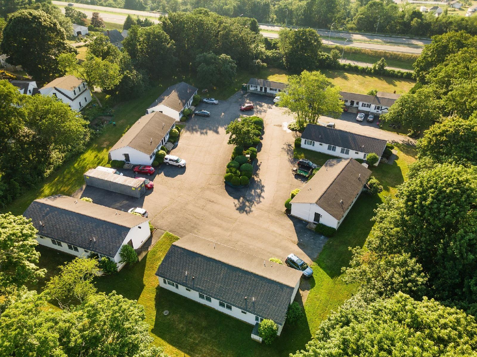 Founder's Brook Motel & Suites