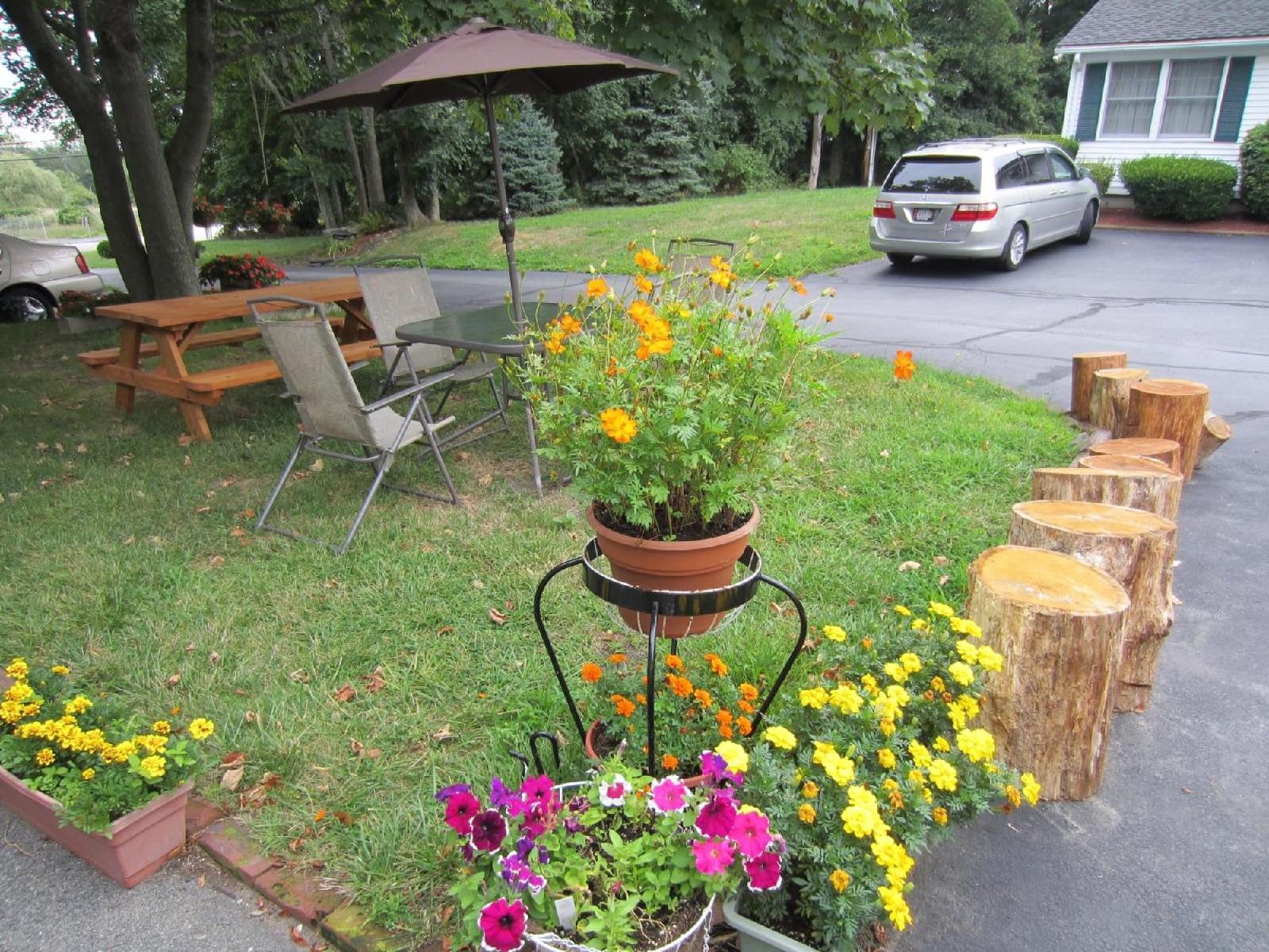 Founder's Brook Motel & Suites