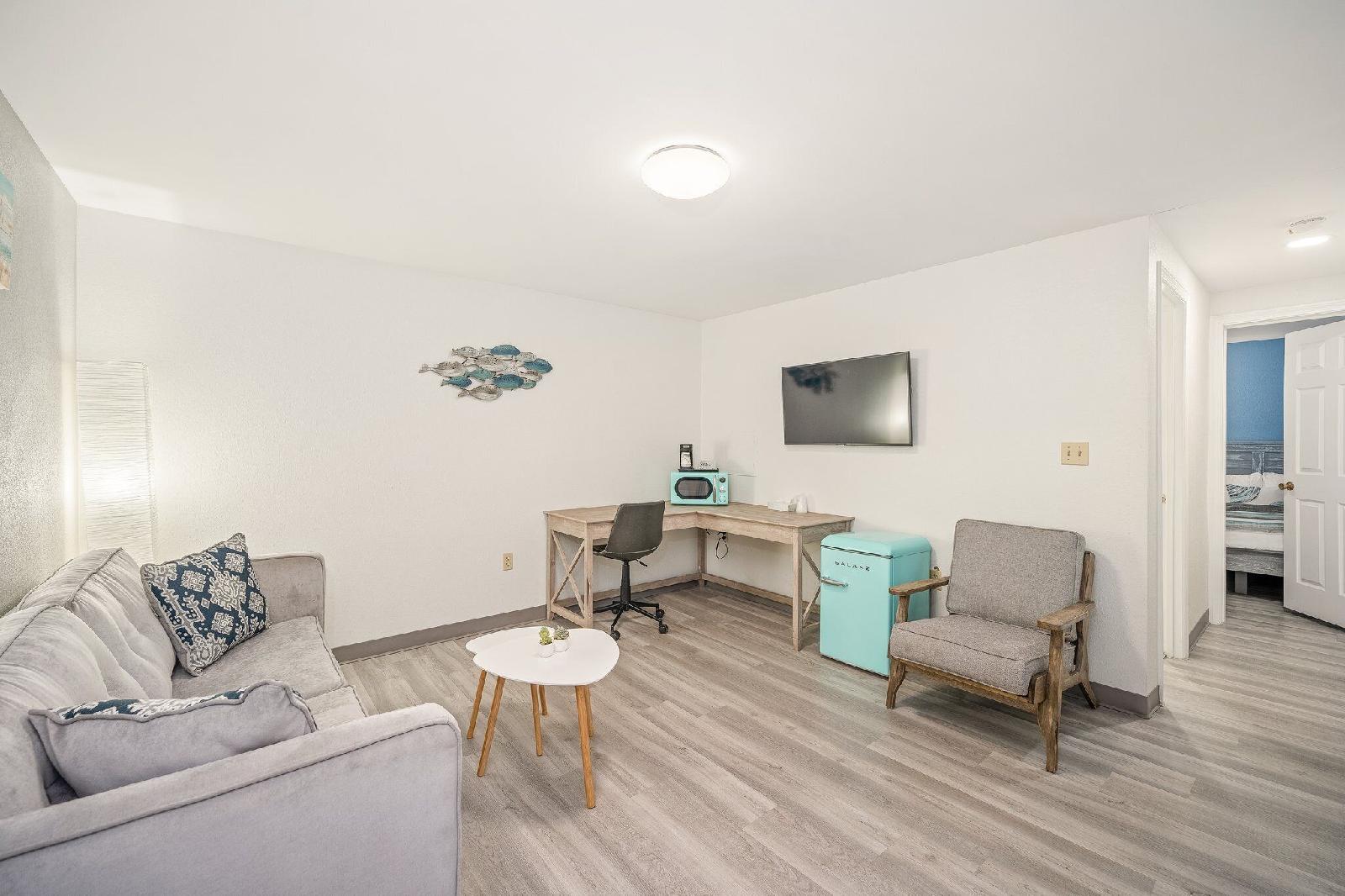 Founder's Brook Motel & Suites